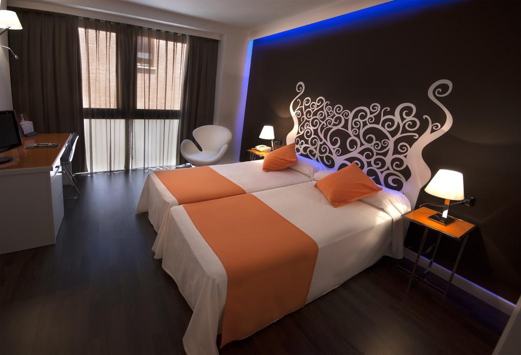 Hotel Teruel Plaza Экстерьер фото